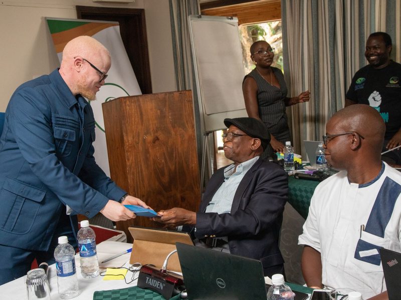 Campaign session with partners around a working table